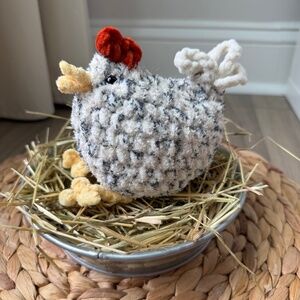 Crochet Mable Chicken speckled